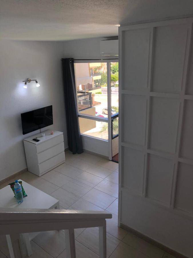 Primera linea de playa en Benalmadena , vistas al mar, Aloha Playa, Malaga Apartment Bagian luar foto